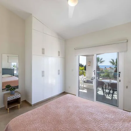 Amelia Bay Villa