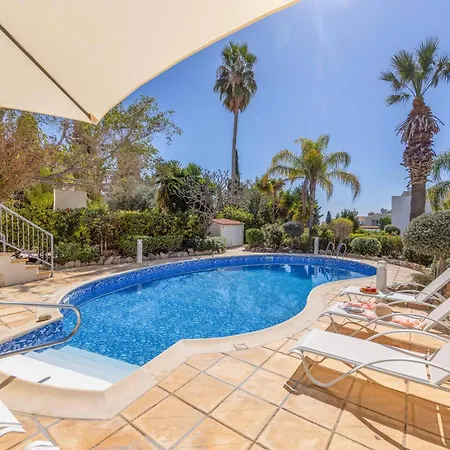Amelia Bay Villa *