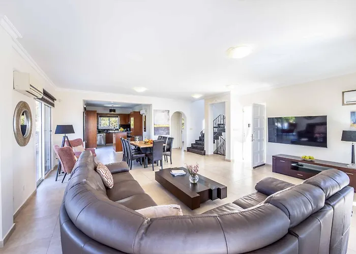 Amelia Bay Вилла Пейя