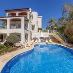 Villa Amelia Bay *