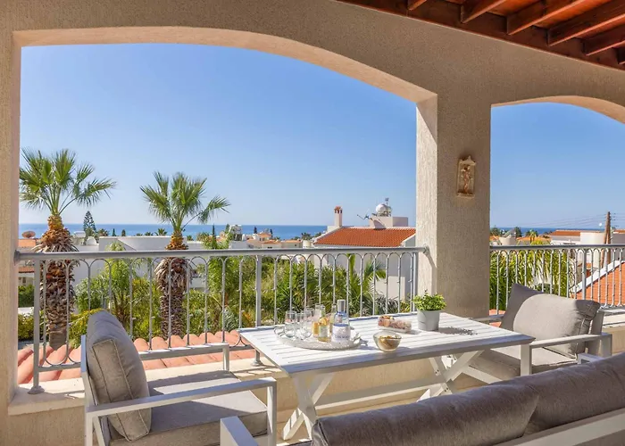 Amelia Bay فيلة *